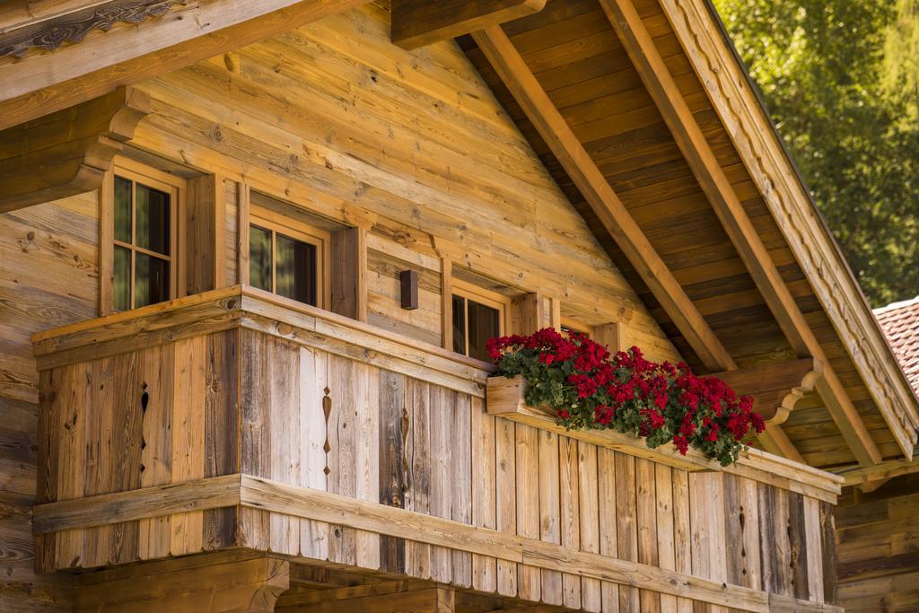 Wellnesshuettendorf Wiese Sankt Leonhard im Pitztal Buitenkant foto
